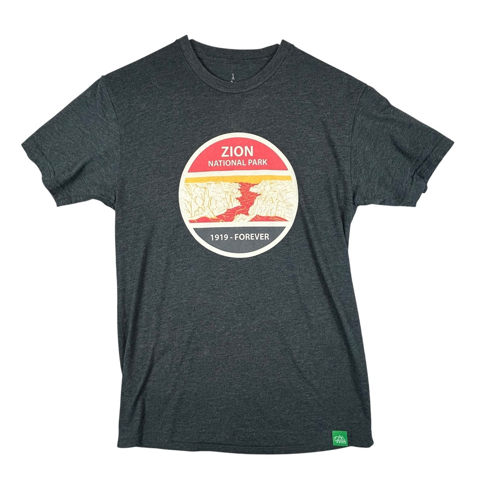 Wild Tribute Zion National Park Graphic T-Shirt Charcoal Gray Small 1919-Forever